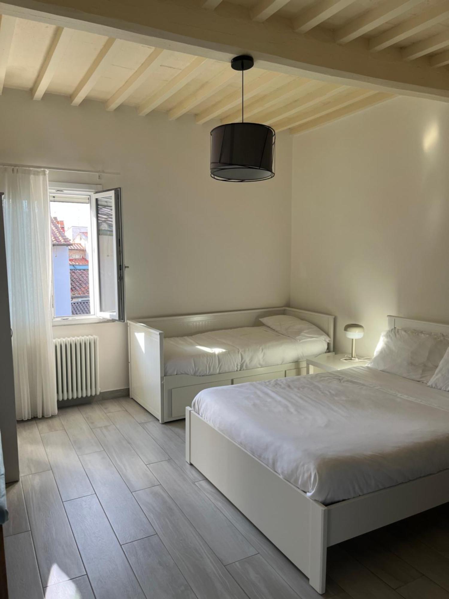 Luxury Old Town Apartment Pisa